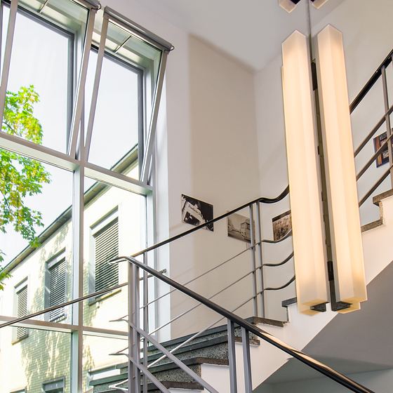 Treppenhaus im Büro- und Geschäftshaus Riedstraße