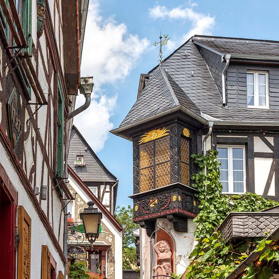 Fachwerkgasse in der Altstadt von Rüdesheim